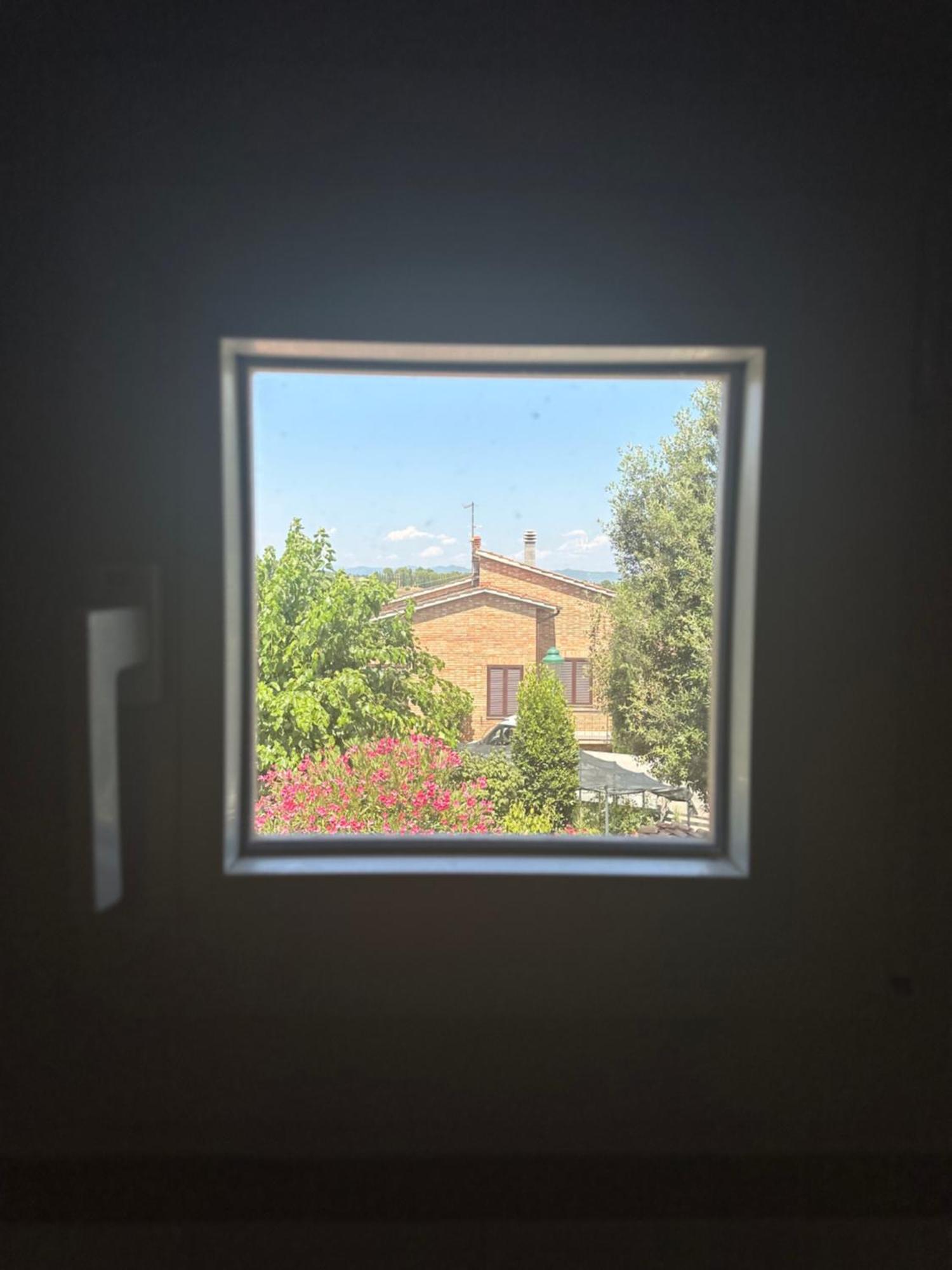 Podere Piazza Casa Dell'Arcivescovo Siena Luaran gambar